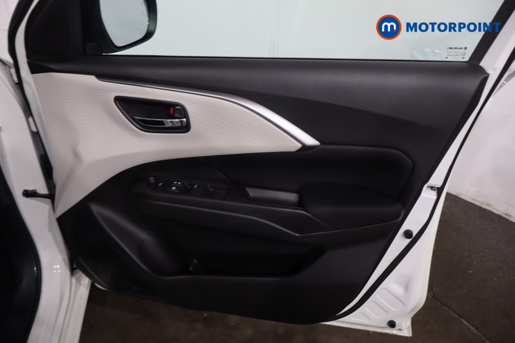Suzuki Swift Ultra Manual Petrol Hatchback - Stock Number (1638029) - 23rd supplementary image