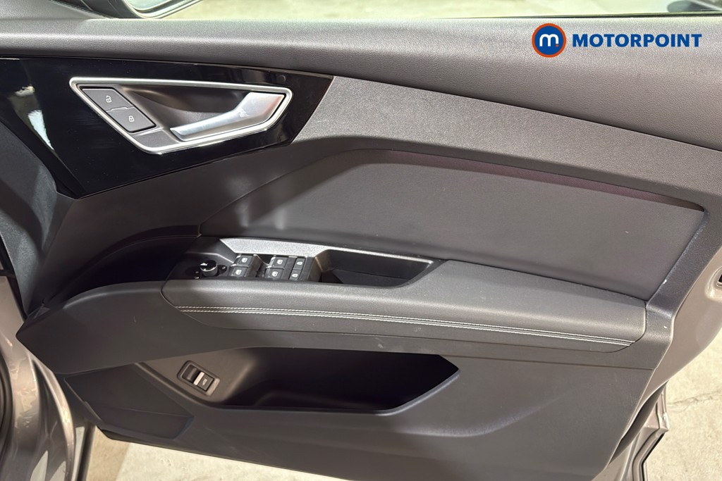 Audi Q4 Black Edition Automatic Electric SUV - Stock Number (1638148) - 19th supplementary image