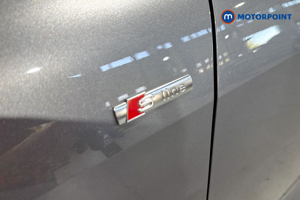 Audi Q4 Black Edition Automatic Electric SUV - Stock Number (1638148) - 46th supplementary image