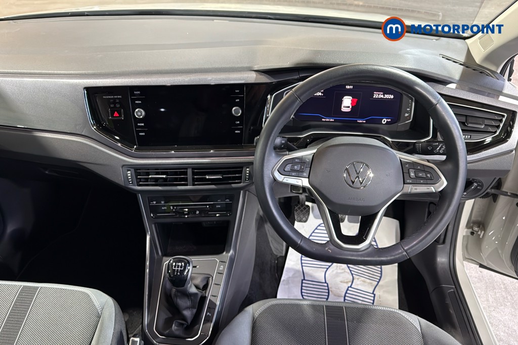 Volkswagen Polo Style Manual Petrol Hatchback - Stock Number (1638157) - 2nd supplementary image