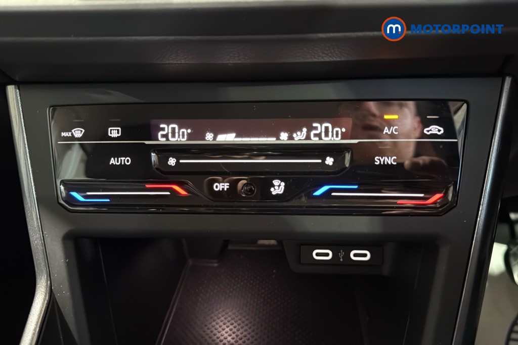 Volkswagen Polo Style Manual Petrol Hatchback - Stock Number (1638157) - 12th supplementary image