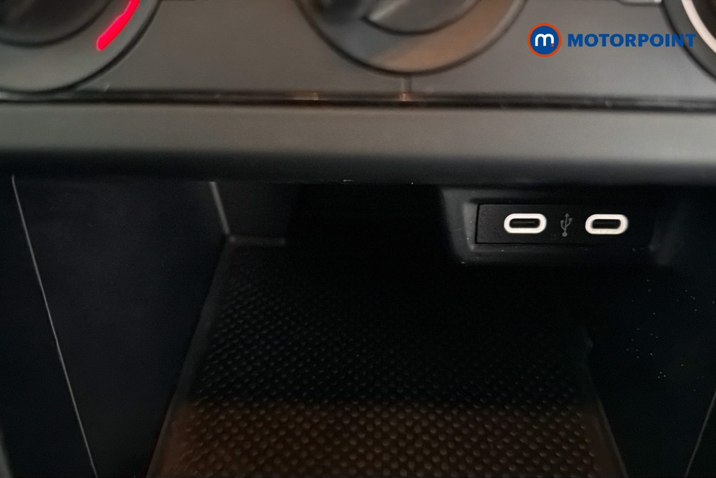 Volkswagen Polo Life Manual Petrol Hatchback - Stock Number (1638256) - 17th supplementary image