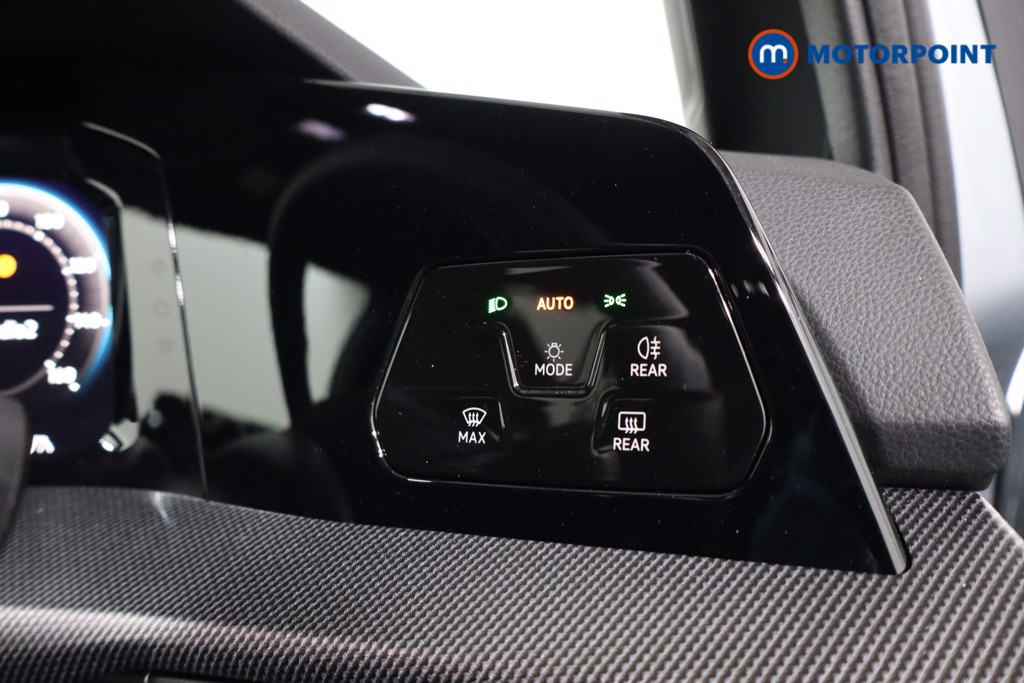 Volkswagen Golf R-Line Automatic Diesel Hatchback - Stock Number (1638303) - 18th supplementary image