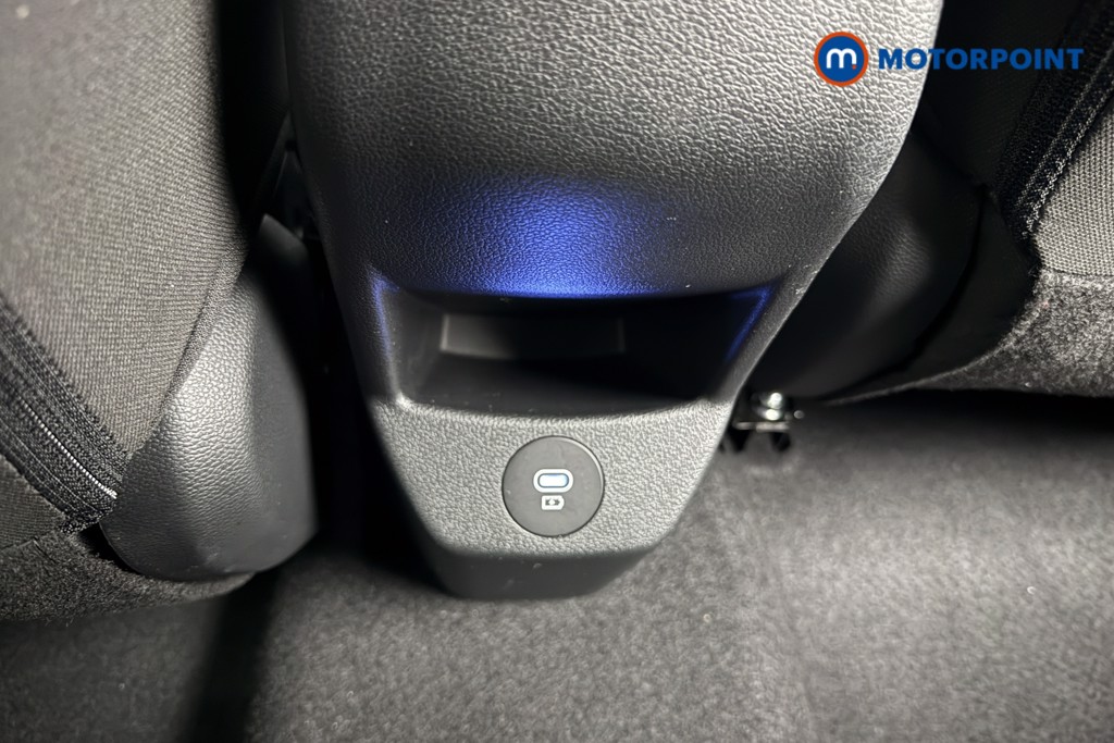 Hyundai I20 Premium Automatic Petrol Hatchback - Stock Number (1638314) - 20th supplementary image