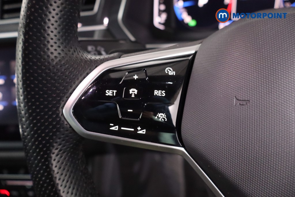 Volkswagen Tiguan R-Line Automatic Petrol SUV - Stock Number (1638465) - 8th supplementary image