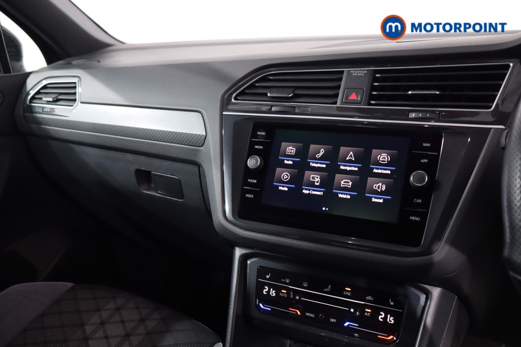 Volkswagen Tiguan R-Line Automatic Petrol SUV - Stock Number (1638465) - 19th supplementary image