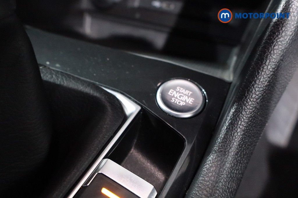 Volkswagen Tiguan R-Line Automatic Petrol SUV - Stock Number (1638465) - 25th supplementary image