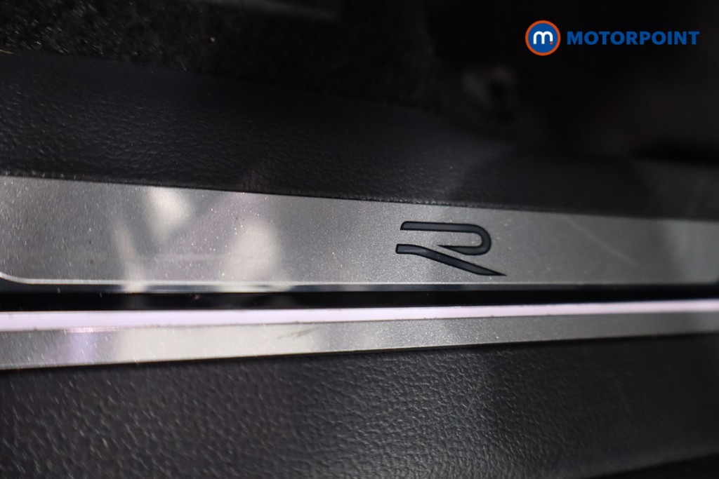 Volkswagen Tiguan R-Line Automatic Petrol SUV - Stock Number (1638465) - 29th supplementary image