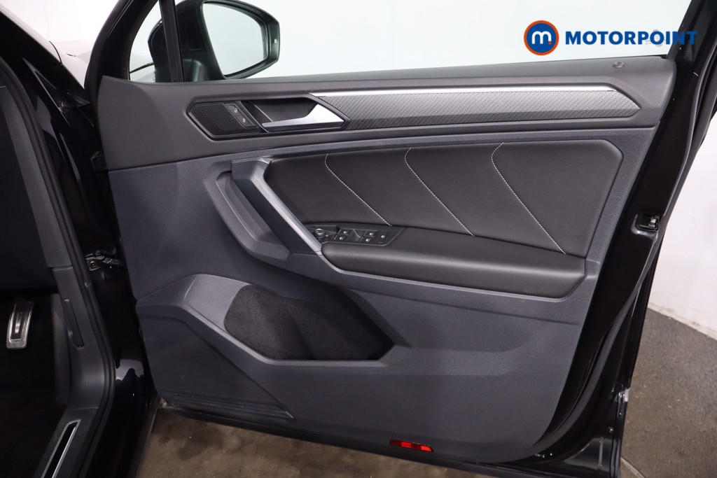 Volkswagen Tiguan R-Line Automatic Petrol SUV - Stock Number (1638465) - 30th supplementary image