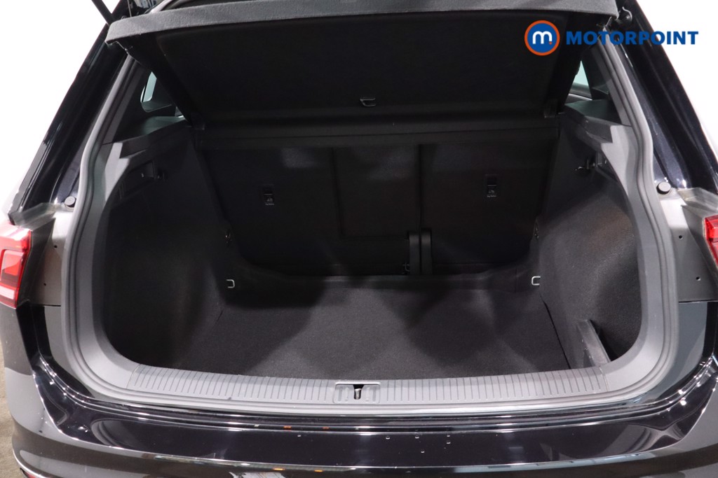 Volkswagen Tiguan R-Line Automatic Petrol SUV - Stock Number (1638465) - 46th supplementary image