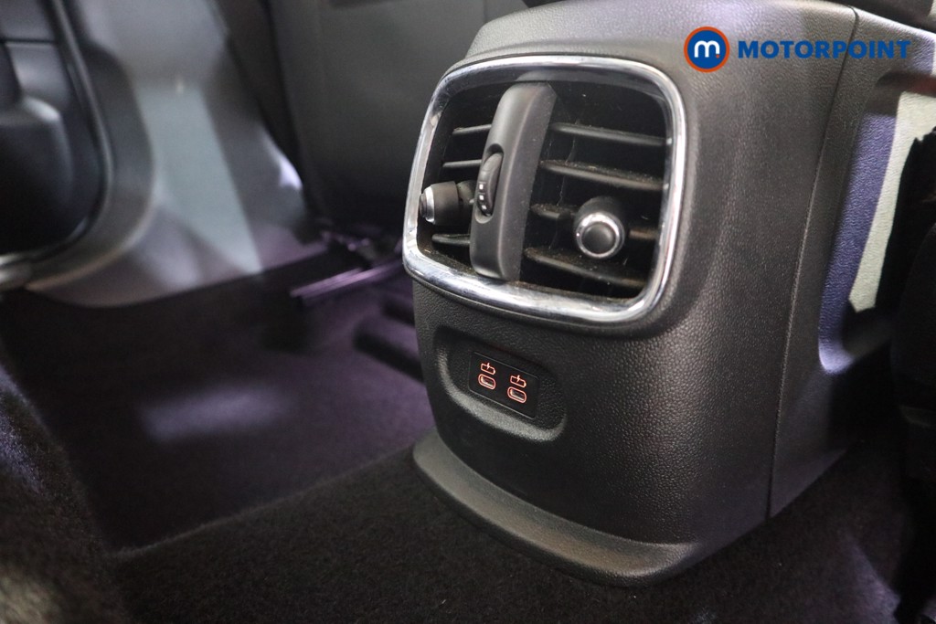 Mini Clubman Cooper Exclusive Automatic Petrol Estate - Stock Number (1565019) - 20th supplementary image