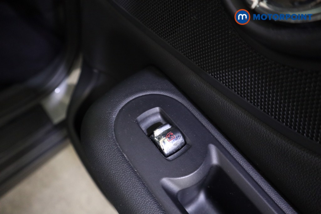 Mini Clubman Cooper Exclusive Automatic Petrol Estate - Stock Number (1565019) - 21st supplementary image