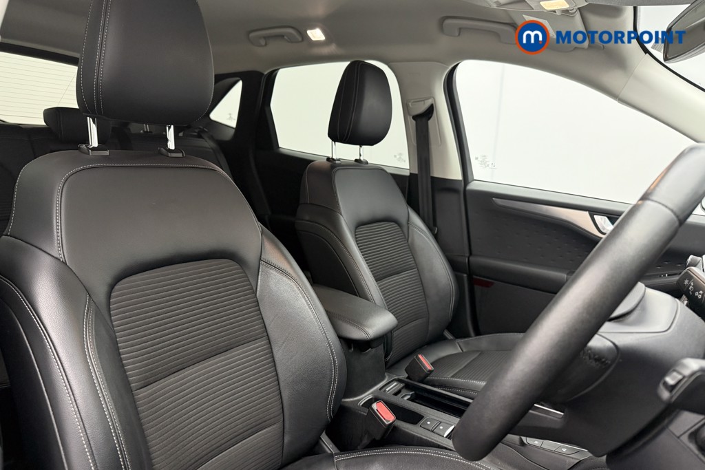 Ford Kuga Titanium First Edition Manual Diesel SUV - Stock Number (1606412) - 6th supplementary image