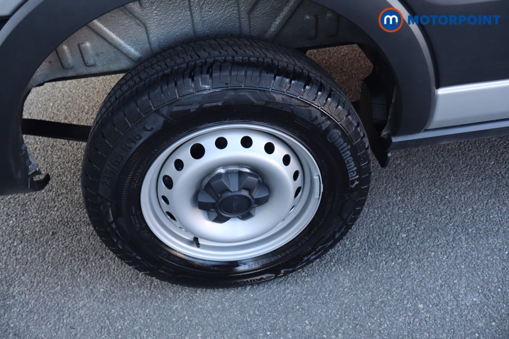 Ford Transit Leader Automatic Diesel Medium Roof Van - Stock Number (1607354) - 10th supplementary image