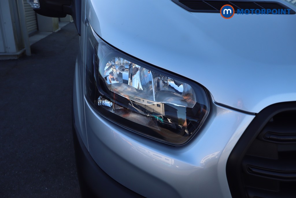 Ford Transit Leader Automatic Diesel Medium Roof Van - Stock Number (1607354) - 14th supplementary image