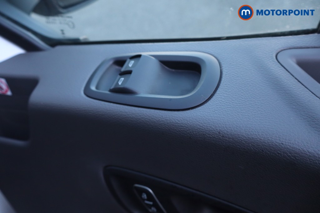 Ford Transit Leader Automatic Diesel Medium Roof Van - Stock Number (1607354) - 30th supplementary image