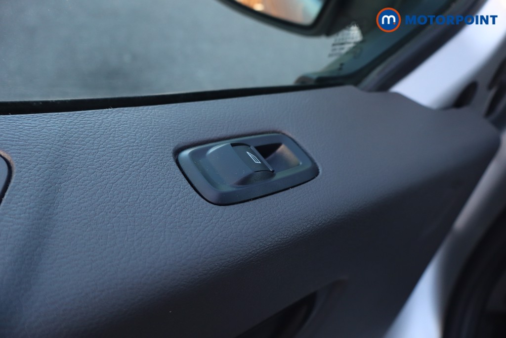 Ford Transit Leader Automatic Diesel Medium Roof Van - Stock Number (1607354) - 32nd supplementary image