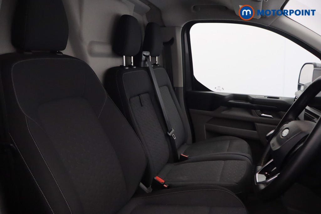Ford Transit Custom Limited Manual Diesel Panel Van - Stock Number (1613966) - 2nd supplementary image