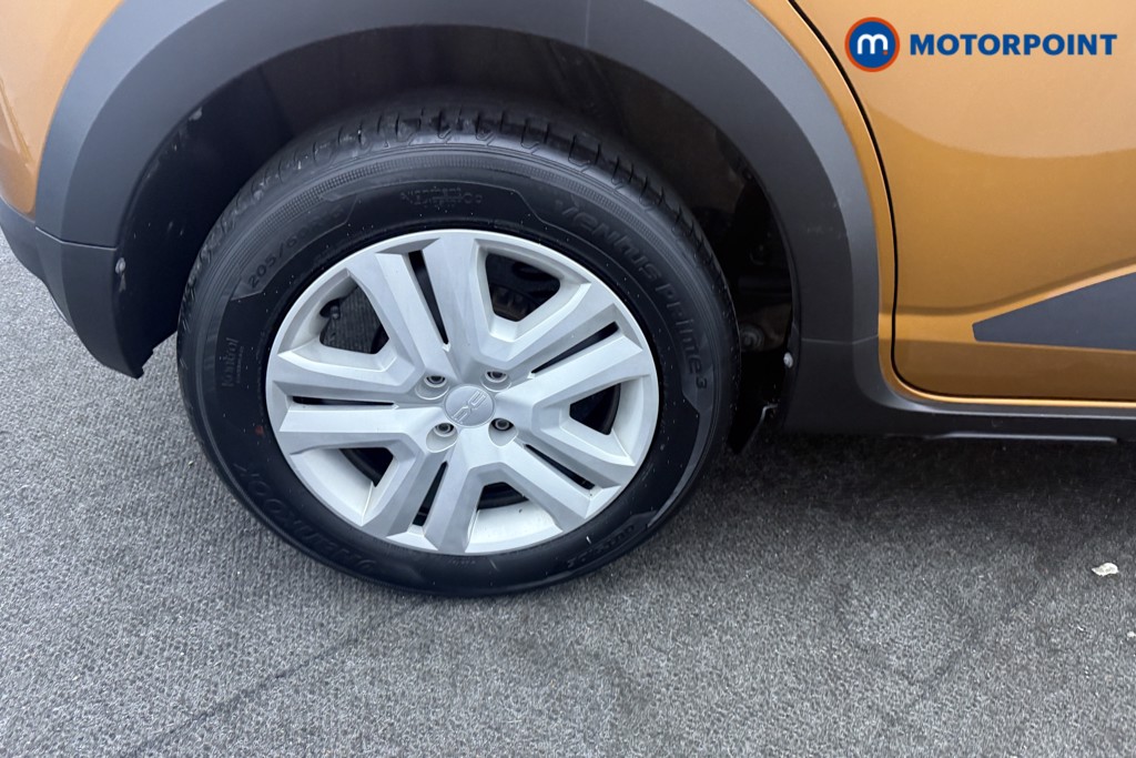 Dacia Sandero Stepway Expression Manual Petrol Hatchback - Stock Number (1619101) - 5th supplementary image