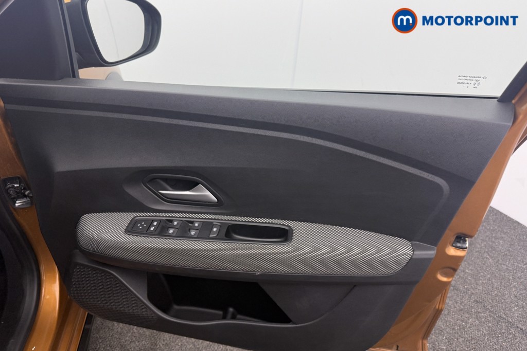 Dacia Sandero Stepway Expression Manual Petrol Hatchback - Stock Number (1619101) - 8th supplementary image