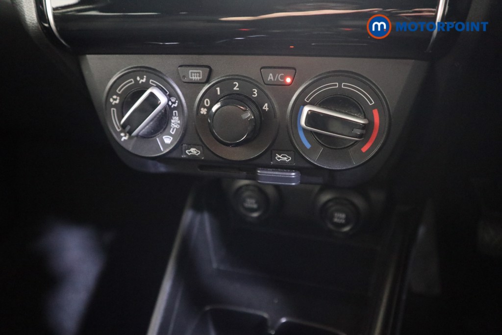 Suzuki Swift Sz-L Manual Petrol Hatchback - Stock Number (1621909) - 8th supplementary image