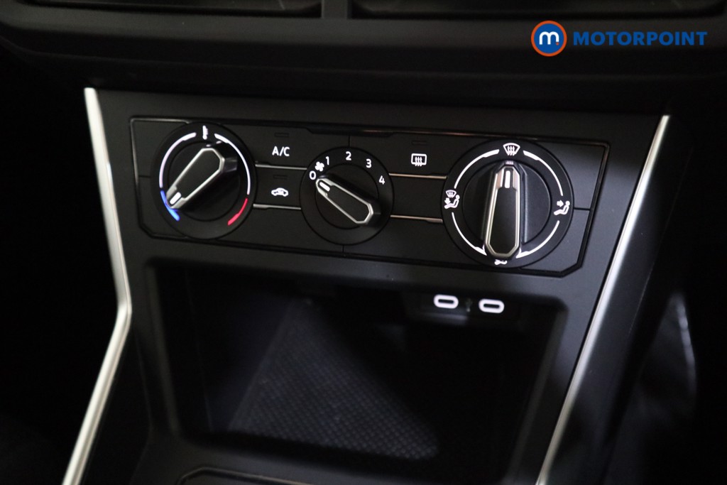 Volkswagen Polo Life Manual Petrol Hatchback - Stock Number (1623360) - 7th supplementary image