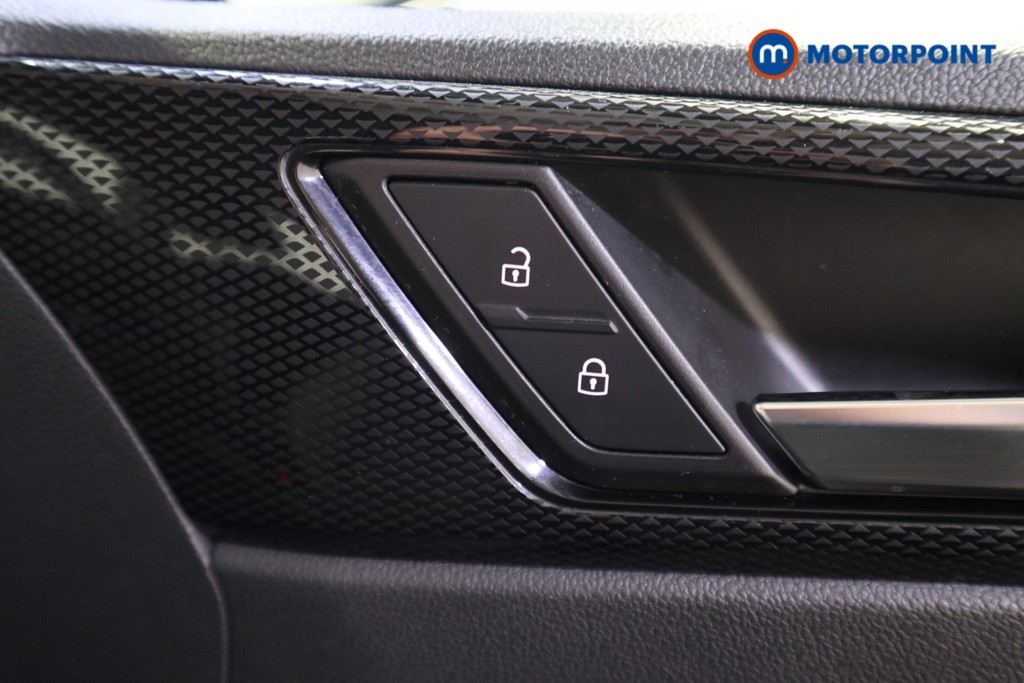 Volkswagen Polo Life Manual Petrol Hatchback - Stock Number (1623360) - 14th supplementary image