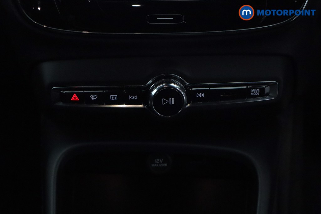 Volvo Xc40 R Design Pro Automatic Petrol SUV - Stock Number (1623418) - 3rd supplementary image