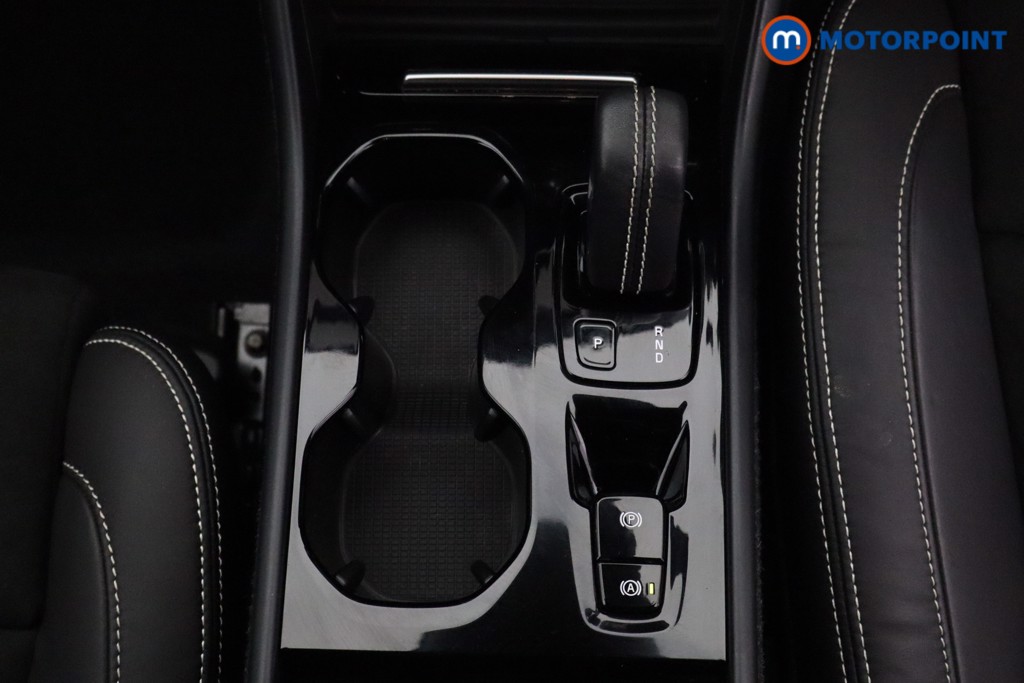 Volvo Xc40 R Design Pro Automatic Petrol SUV - Stock Number (1623418) - 4th supplementary image
