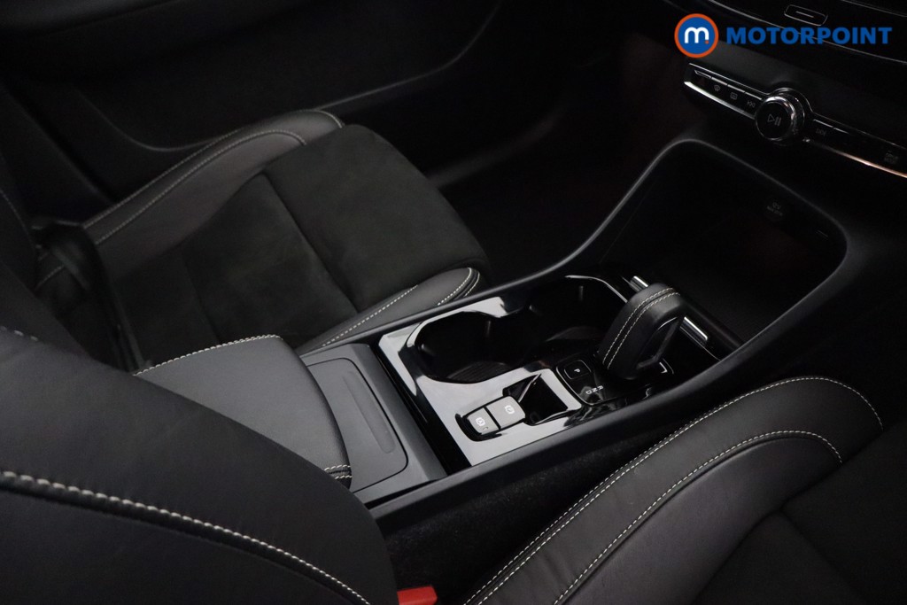Volvo Xc40 R Design Pro Automatic Petrol SUV - Stock Number (1623418) - 15th supplementary image