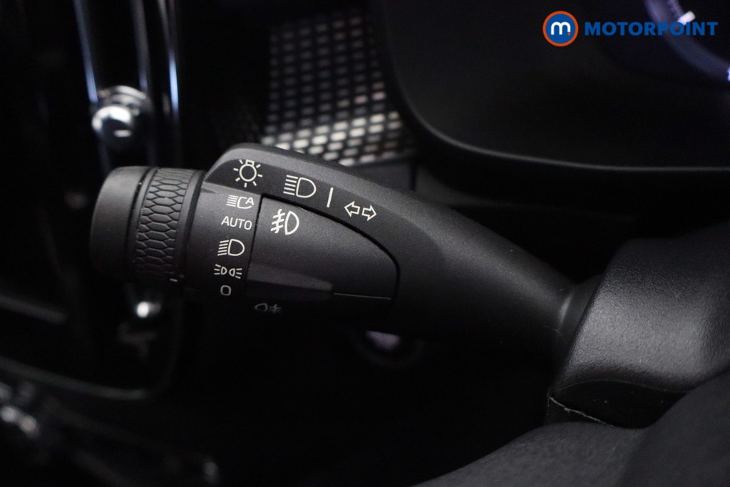 Volvo Xc40 R Design Pro Automatic Petrol SUV - Stock Number (1623418) - 17th supplementary image