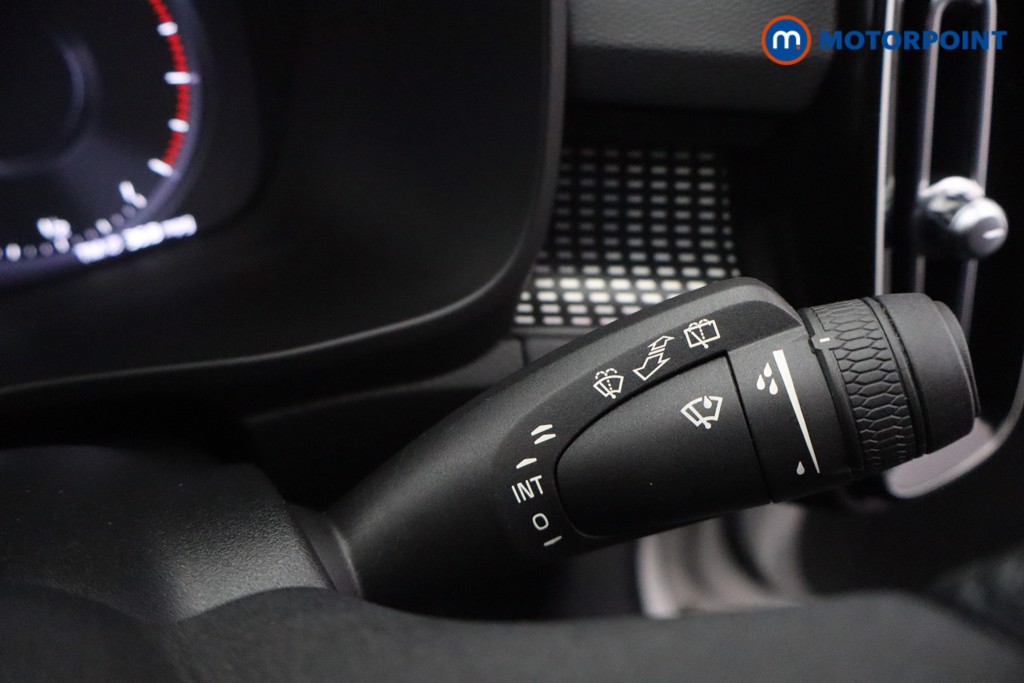 Volvo Xc40 R Design Pro Automatic Petrol SUV - Stock Number (1623418) - 18th supplementary image