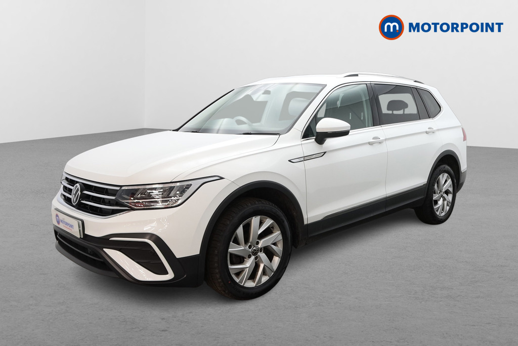 Volkswagen Tiguan Allspace Life Manual Petrol SUV - Stock Number (1623570) - Passenger side front corner