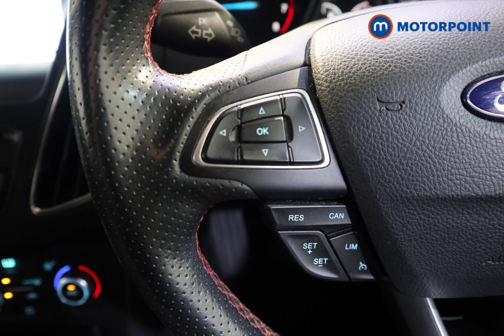 Ford Focus St-Line X Manual Petrol Hatchback - Stock Number (1625512) - 3rd supplementary image