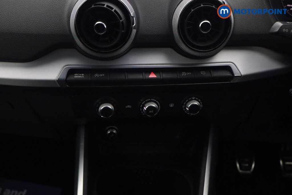 Audi Q2 S Line Manual Petrol SUV - Stock Number (1626236) - 4th supplementary image