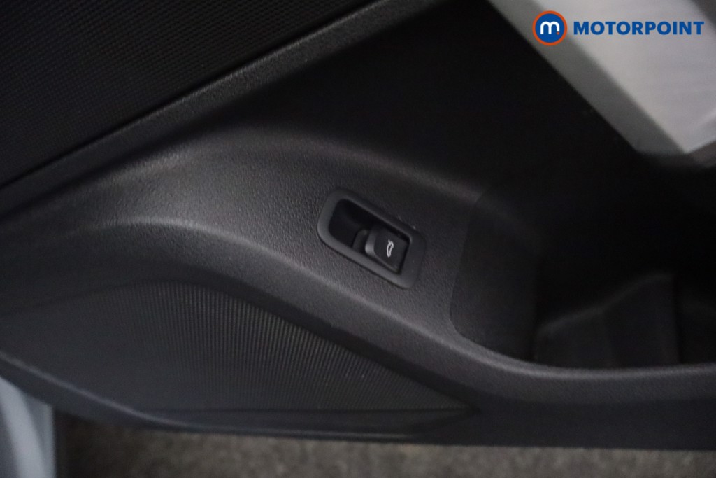 Audi Q2 S Line Manual Petrol SUV - Stock Number (1626236) - 18th supplementary image