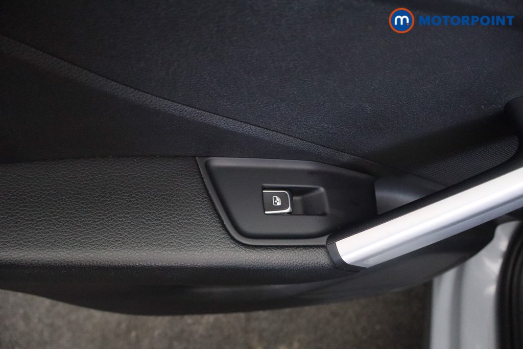 Audi Q2 S Line Manual Petrol SUV - Stock Number (1626236) - 27th supplementary image