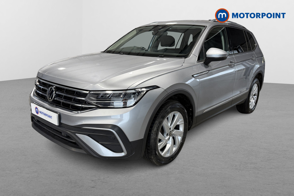 Volkswagen Tiguan Allspace Life Manual Petrol SUV - Stock Number (1627310) - Passenger side front corner