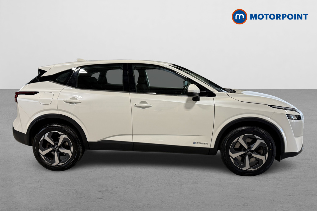 Nissan Qashqai Acenta Premium Automatic Petrol-Electric Hybrid SUV - Stock Number (1628275) - Drivers side