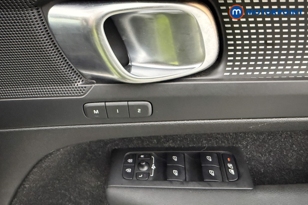 Volvo Xc40 R Design Pro Automatic Diesel SUV - Stock Number (1628691) - 21st supplementary image