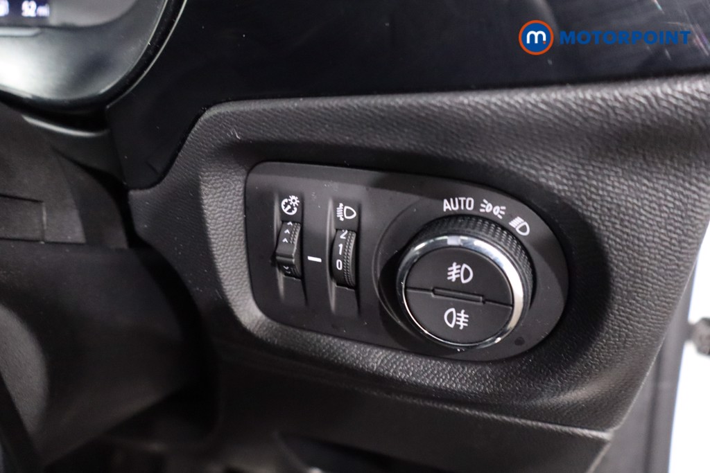 Vauxhall Corsa GS Manual Petrol Hatchback - Stock Number (1629327) - 17th supplementary image