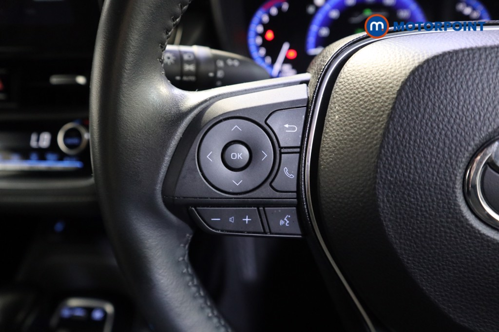 Toyota Corolla Design Automatic Petrol-Electric Hybrid Estate - Stock Number (1629392) - 3rd supplementary image