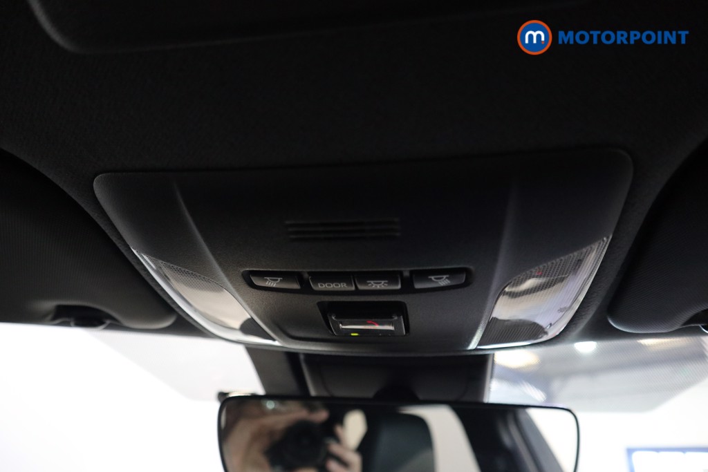 Toyota Corolla Design Automatic Petrol-Electric Hybrid Estate - Stock Number (1629392) - 12th supplementary image