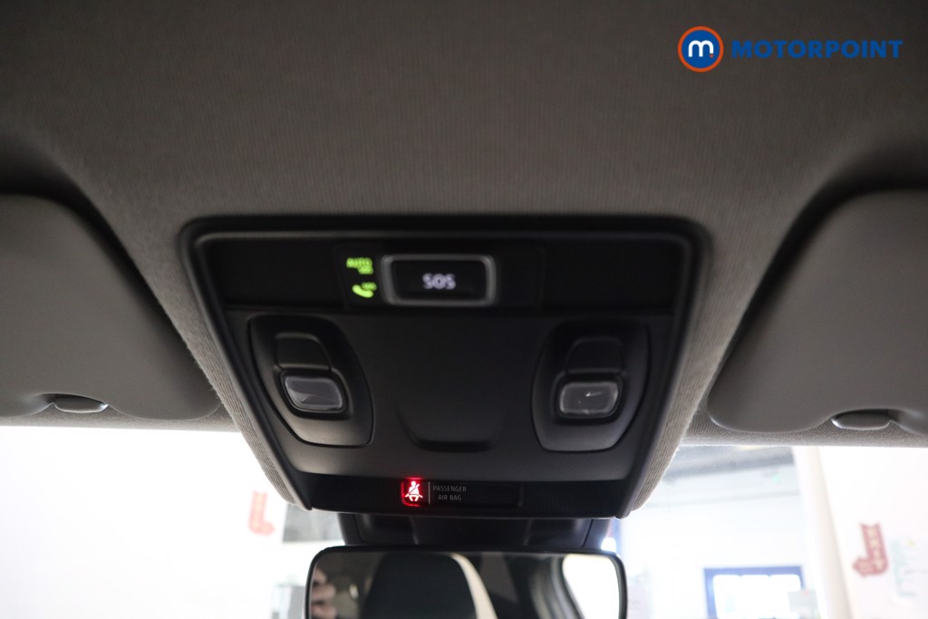 Renault Captur Iconic Manual Petrol SUV - Stock Number (1629725) - 13th supplementary image