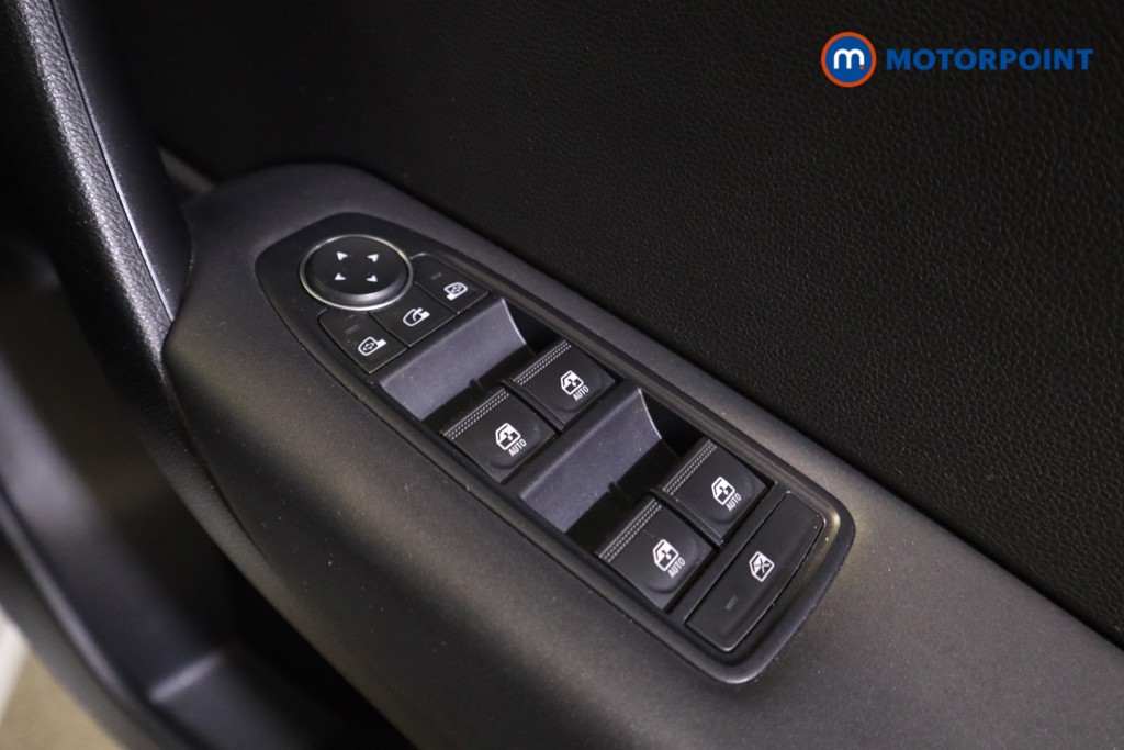 Renault Captur Iconic Manual Petrol SUV - Stock Number (1629725) - 15th supplementary image