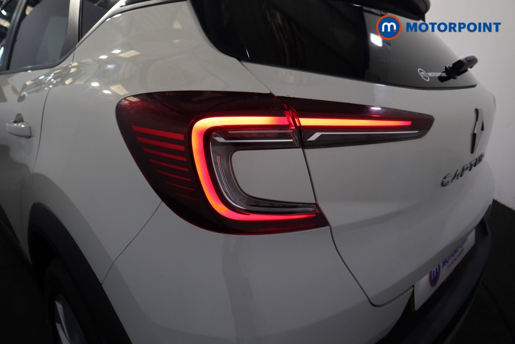 Renault Captur Iconic Manual Petrol SUV - Stock Number (1629725) - 26th supplementary image
