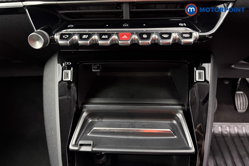 Peugeot 208 Allure Manual Petrol Hatchback - Stock Number (1630138) - 12th supplementary image