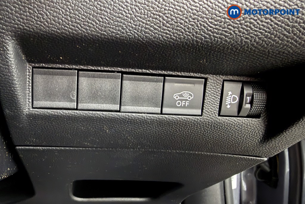 Peugeot 2008 Allure Manual Petrol SUV - Stock Number (1630212) - 5th supplementary image