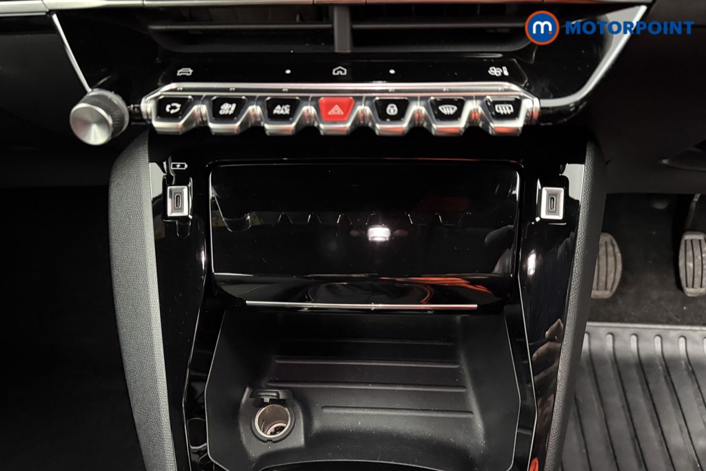Peugeot 2008 Allure Manual Petrol SUV - Stock Number (1630212) - 10th supplementary image