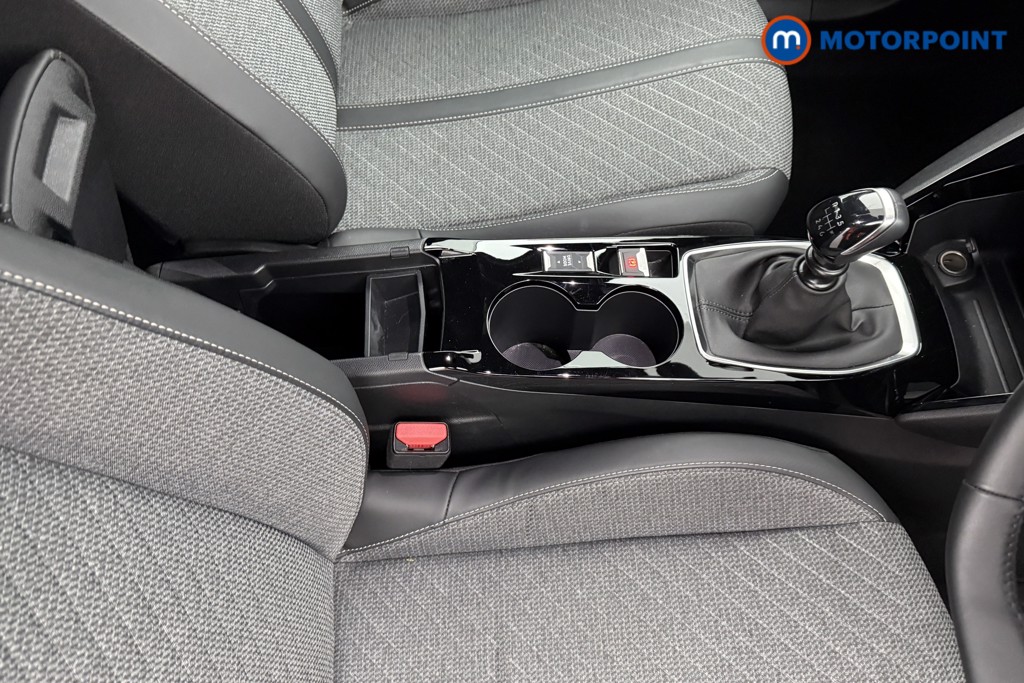 Peugeot 2008 Allure Manual Petrol SUV - Stock Number (1630212) - 13th supplementary image